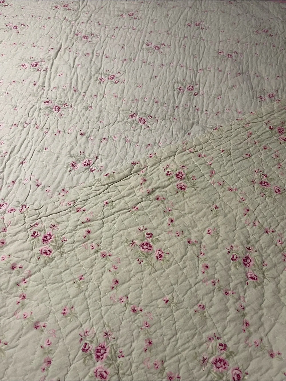 Simply, Shabby Chic rose trellis green  QUEEN quilt 🌸